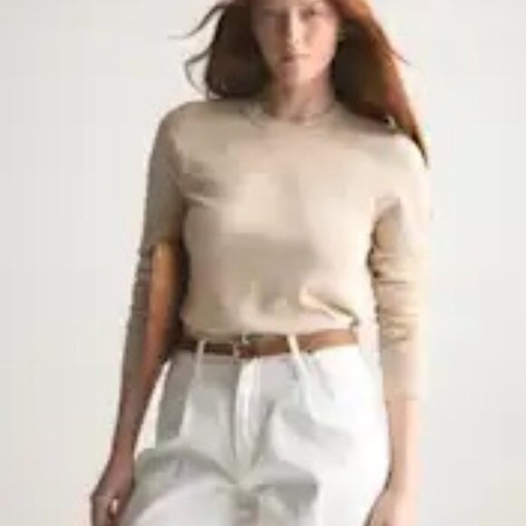 Lightweight Cotton Cashmere Crew Sweater - Picture 5 of 10